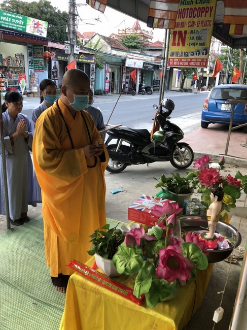 Dong Cao Pagoda granting the merit certificate to Buddhists having  the design of Lumbini garden at home.